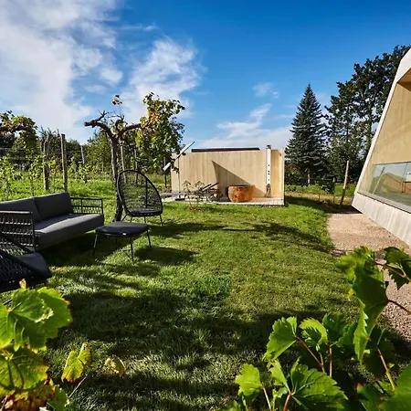 Hotel Gartenlofts Auf Gut Guntrams 4*